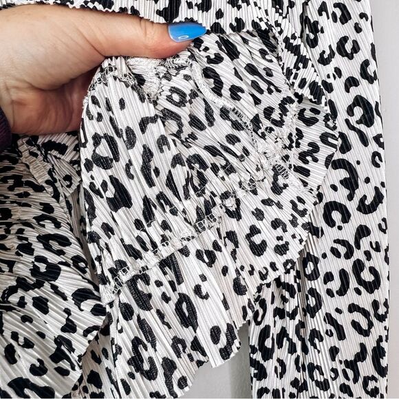 Zara Black and White Cheetah Print Long Sleeve Wrap Blouse Size Medium - Picture 5 of 6